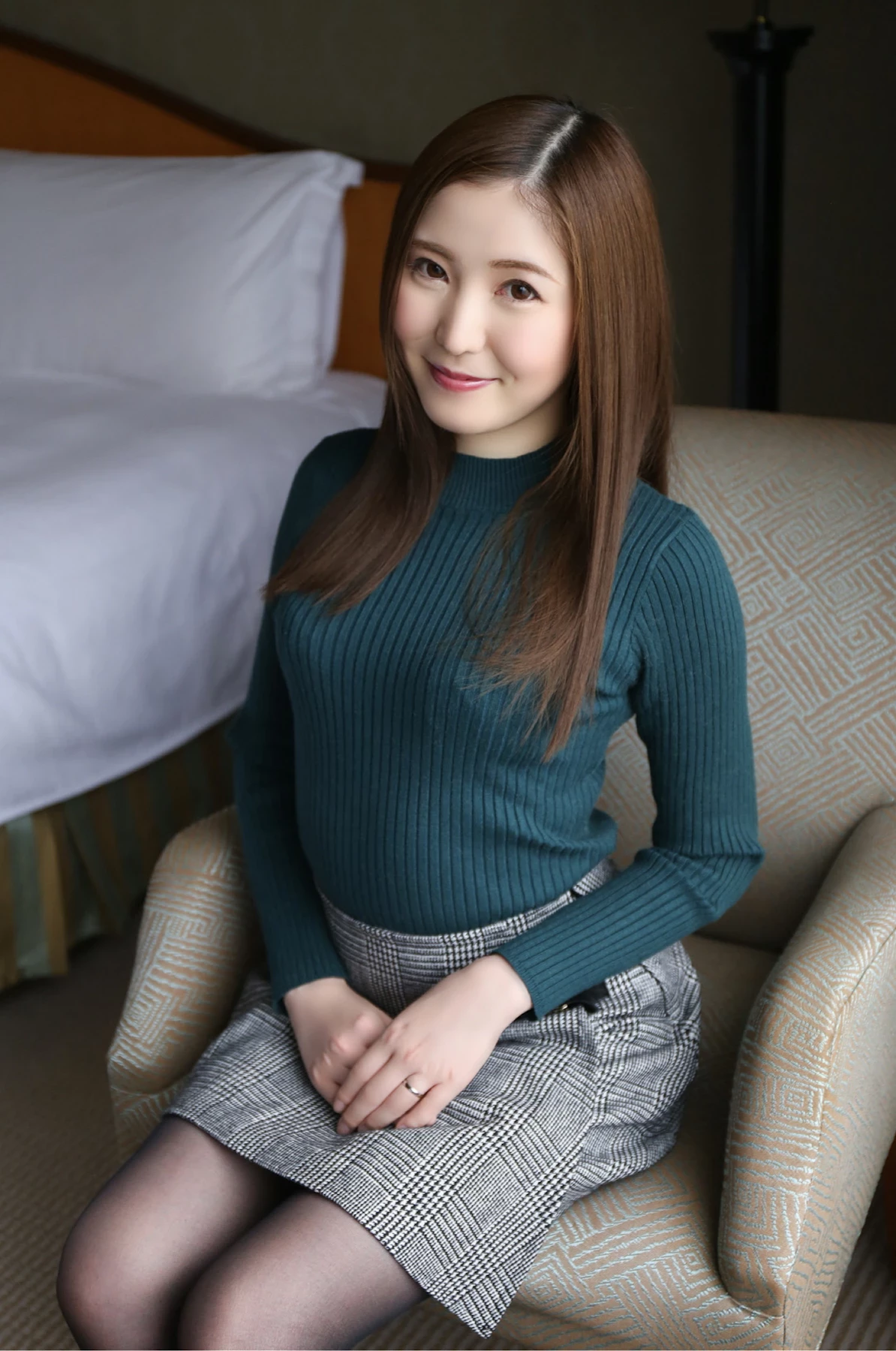 [舞ワイフ公式写真集]东希美 - 枕を掴みながら何度も果てる底なし淫女 [74P]